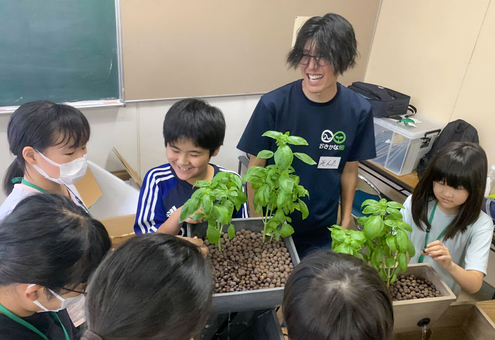 学校での研修の様子